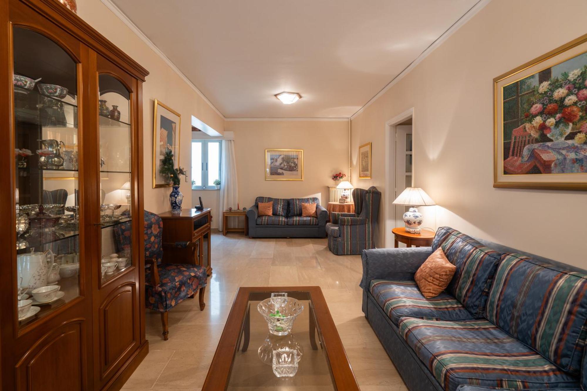 Thissio Family Apartment Atene Esterno foto